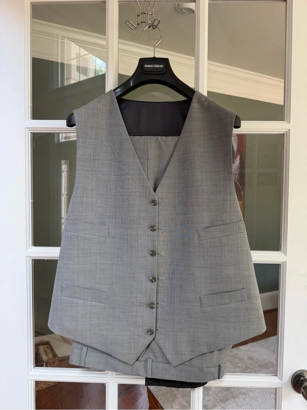 Men's Light Gray Three-Button Suit Blazer